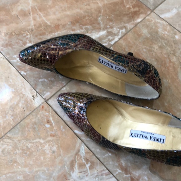 Shoe - Picture 2 of 2